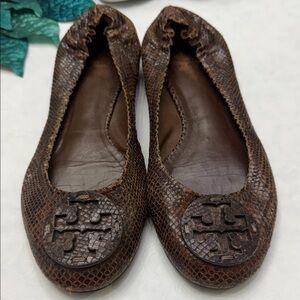 Tory Burch Snakeskin Textured Flats in Brown